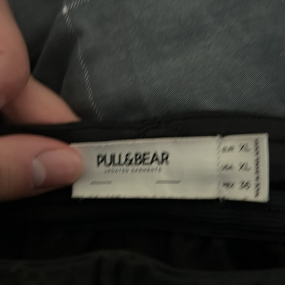 Pull&Bear Black Athletic Shorts Lightweight Stretchy Mid-Thigh - Picture 3 of 3